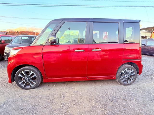 スペーシアカスタムＺ ターボ　２年車検付き盗難防止システム衝突安全ボディー頸部衝突緩和ヘットレスＨＩＤオートヘッドライトベンチシートフルフラットシートヒーターＢＬＵＥＴＯＯＴＨ接続付きナビ電動格納ミラーバックカメラ付きスマートキー（5枚目）