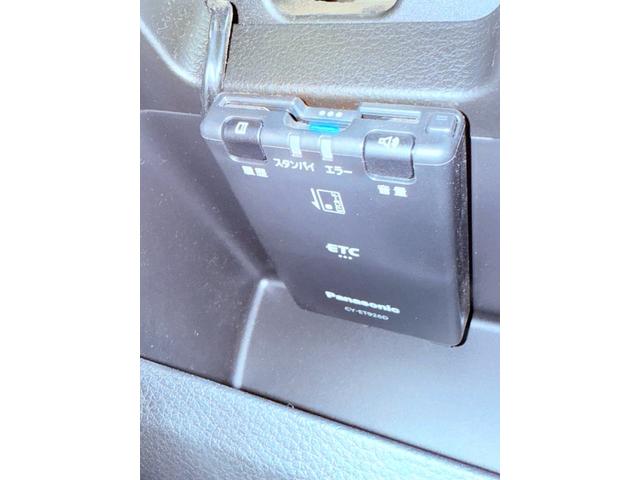 スペーシアカスタムＺ ターボ　２年車検付き盗難防止システム衝突安全ボディー頸部衝突緩和ヘットレスＨＩＤオートヘッドライトベンチシートフルフラットシートヒーターＢＬＵＥＴＯＯＴＨ接続付きナビ電動格納ミラーバックカメラ付きスマートキー（18枚目）