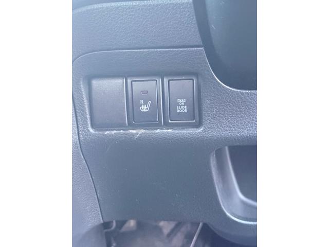 スペーシアカスタムＺ ターボ　２年車検付き盗難防止システム衝突安全ボディー頸部衝突緩和ヘットレスＨＩＤオートヘッドライトベンチシートフルフラットシートヒーターＢＬＵＥＴＯＯＴＨ接続付きナビ電動格納ミラーバックカメラ付きスマートキー（19枚目）