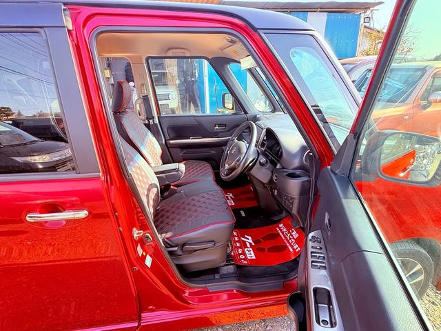 スペーシアカスタムＺ ターボ　２年車検付き盗難防止システム衝突安全ボディー頸部衝突緩和ヘットレスＨＩＤオートヘッドライトベンチシートフルフラットシートヒーターＢＬＵＥＴＯＯＴＨ接続付きナビ電動格納ミラーバックカメラ付きスマートキー（25枚目）