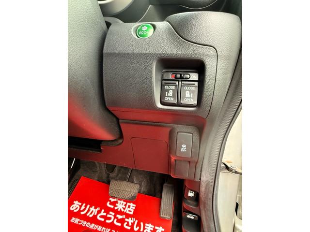 Ｎ－ＢＯＸ＋ Ｇ　ターボＳＳパッケージ　車検２年付き盗難防止システム衝突安全ボディー電動格納ミラーフルフラット禁煙車Ｂｌｕｅｔｏｏｔｈ接続付ナビターボベンチシートＨＩＤヘッドライトキーレスエントリー両側電動スライドドアバックカメラスマートキ（10枚目）