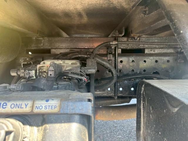 キャンター アルミブロック平ボディ標準ロング２段階あおり垂直ＰＧ付き　積載３ｔ☆車検付（令和７年１０月１２日迄）☆荷台内寸法（ｃｍ）：（約）長４４５幅１７８高１００地上高９０☆メッキパーツ☆ＡＴ車☆３０００ｃｃ（１５０馬力・ターボ）☆３人乗☆電格ミラー☆バックカメラ（27枚目）