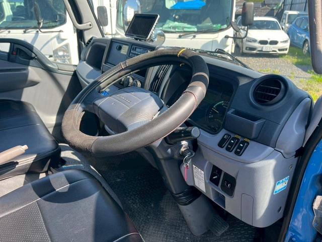キャンター アルミブロック平ボディ標準ロング２段階あおり垂直ＰＧ付き　積載３ｔ☆車検付（令和７年１０月１２日迄）☆荷台内寸法（ｃｍ）：（約）長４４５幅１７８高１００地上高９０☆メッキパーツ☆ＡＴ車☆３０００ｃｃ（１５０馬力・ターボ）☆３人乗☆電格ミラー☆バックカメラ（68枚目）