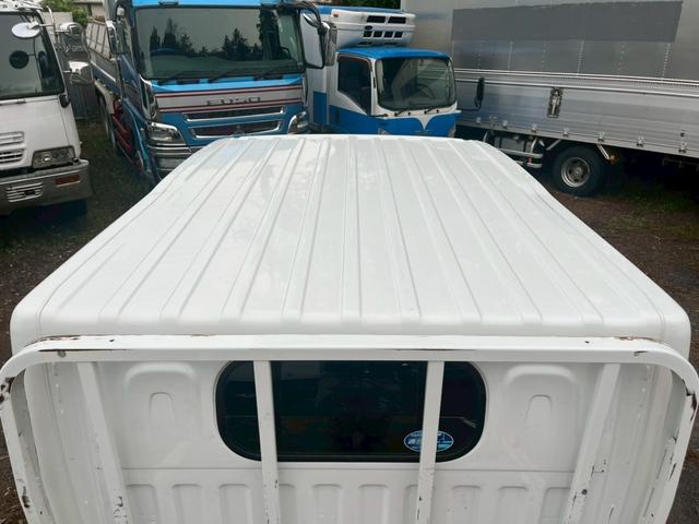 アトラストラック ４ＷＤダブルキャブパートタイム式３方開あおり６人乗り　☆４駆・４ＷＤ☆パートタイム式☆６人乗り☆３方開あおり☆最大積載量：１１５０ｋｇ☆ミッション５速マニュアル☆２９５０ｃｃ（１３１馬力・ターボ）☆６人乗り☆キーレス（3枚目）