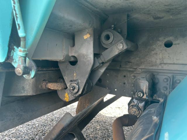 キャンター プレス式パッカー車塵芥車極東製5.9立米積載3t連続作動車 ☆上物メーカー:極東開発製 容積:5.9立米 型式:GB59-27-S☆汚水タンク付き☆最大積載量:3000kg☆ミ5速MT☆2990cc(150馬力・ターボ)☆実走行☆3人乗☆バックカメラ☆ドラレコ(16枚目)