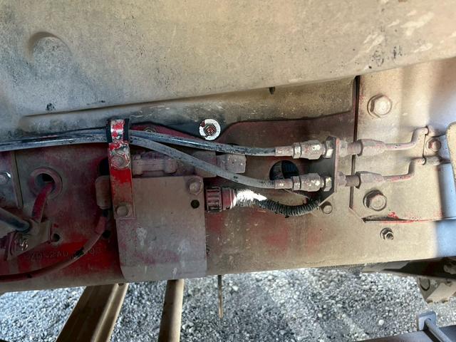 ギガ トレーラーヘッドダンプポンプPTO付き小平製 積載11.5t ハイルーフマニュアル☆ダンプPTO付き☆ダンプレバー付き☆第五輪荷重:11500kg☆メッキパーツ☆総輪アルミホイール☆デフロック☆ベッド付☆ETC付☆電格ミラー☆ヒーター付ミラー☆キーレス(15枚目)