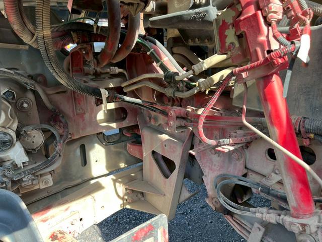 ギガ トレーラーヘッドダンプポンプPTO付き小平製 積載11.5t ハイルーフマニュアル☆ダンプPTO付き☆ダンプレバー付き☆第五輪荷重:11500kg☆メッキパーツ☆総輪アルミホイール☆デフロック☆ベッド付☆ETC付☆電格ミラー☆ヒーター付ミラー☆キーレス(42枚目)