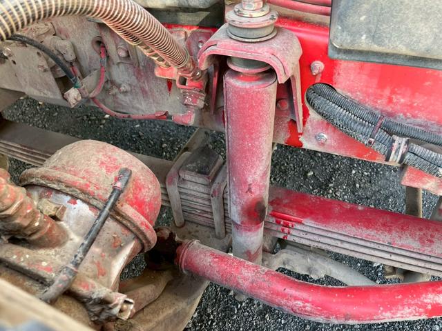 ギガ トレーラーヘッドダンプポンプPTO付き小平製 積載11.5t ハイルーフマニュアル☆ダンプPTO付き☆ダンプレバー付き☆第五輪荷重:11500kg☆メッキパーツ☆総輪アルミホイール☆デフロック☆ベッド付☆ETC付☆電格ミラー☆ヒーター付ミラー☆キーレス(46枚目)