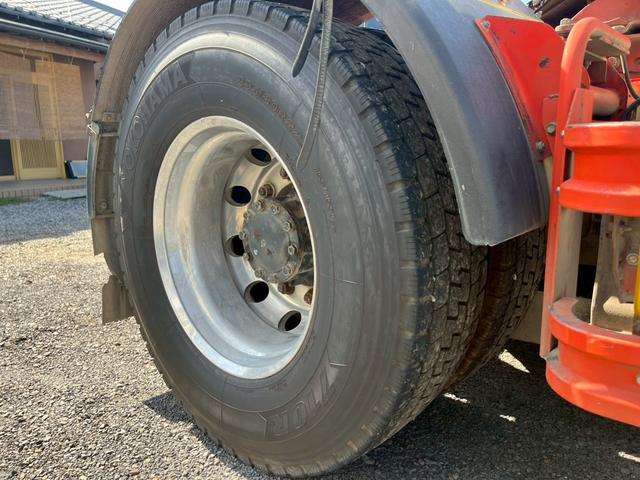 ギガ トレーラーヘッドダンプポンプPTO付き小平製 積載11.5t ハイルーフマニュアル☆ダンプPTO付き☆ダンプレバー付き☆第五輪荷重:11500kg☆メッキパーツ☆総輪アルミホイール☆デフロック☆ベッド付☆ETC付☆電格ミラー☆ヒーター付ミラー☆キーレス(51枚目)