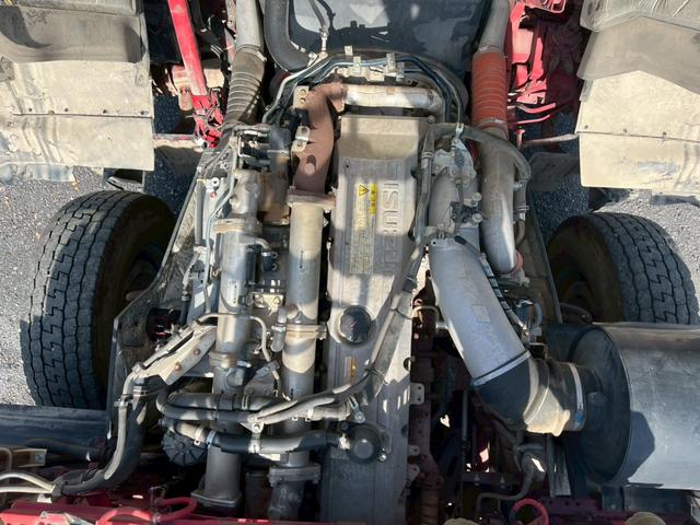 ギガ トレーラーヘッドダンプポンプPTO付き小平製 積載11.5t ハイルーフマニュアル☆ダンプPTO付き☆ダンプレバー付き☆第五輪荷重:11500kg☆メッキパーツ☆総輪アルミホイール☆デフロック☆ベッド付☆ETC付☆電格ミラー☆ヒーター付ミラー☆キーレス(58枚目)