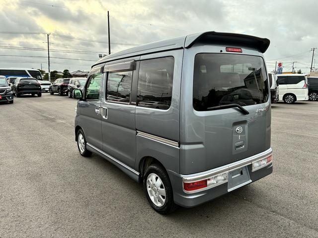 アトレーワゴン カスタムターボＲＳ　純正ナビ　フルセグＴＶ　ＣＤ　ＤＶＤ　ＥＴＣ　電格ミラー　両側スライドドア　フォグランプ　ベンチシート　純正アルミホイール（10枚目）
