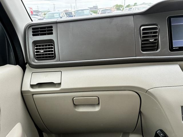 アトレーワゴン カスタムターボＲＳ　純正ナビ　フルセグＴＶ　ＣＤ　ＤＶＤ　ＥＴＣ　電格ミラー　両側スライドドア　フォグランプ　ベンチシート　純正アルミホイール（23枚目）