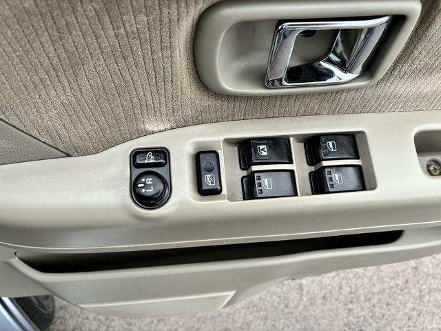 アトレーワゴン カスタムターボＲＳ　純正ナビ　フルセグＴＶ　ＣＤ　ＤＶＤ　ＥＴＣ　電格ミラー　両側スライドドア　フォグランプ　ベンチシート　純正アルミホイール（35枚目）