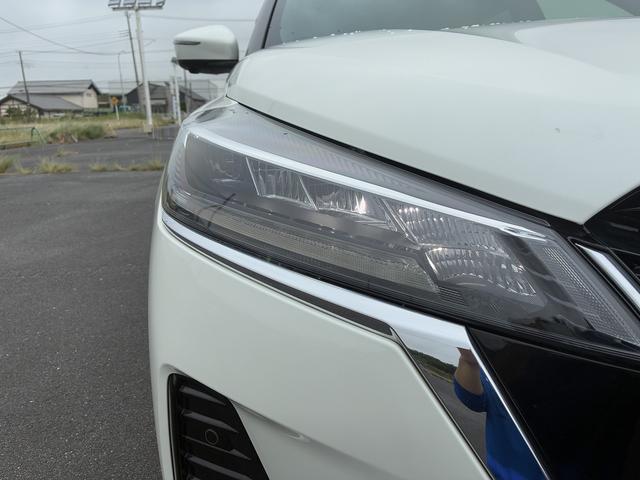 キックス Ｘ　衝突軽減ブレーキ　横滑り防止装置　全方位カメラ　ＵＳＢ　コーナーセンサー　パーキングスタート　電動格納ミラー　ＬＥＤ　フォグランプ　純正アルミホイール　オートライト（48枚目）