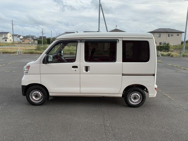 ハイゼットカーゴ スペシャルクリーン 衝突軽減ブレーキ レーンアシスト アイドリングストップ コーナーセンサー ETC 両側スライドドア LED オートハイビーム 横滑り防止装置 AM FM(11枚目)