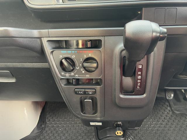 ハイゼットカーゴ スペシャルクリーン 衝突軽減ブレーキ レーンアシスト アイドリングストップ コーナーセンサー ETC 両側スライドドア LED オートハイビーム 横滑り防止装置 AM FM(25枚目)