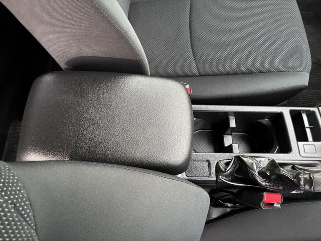 インプレッサスポーツ 1.6i 横滑り防止装置 フルセグTV バックカメラ ETC 電動格納ミラー LED AM CD フロアマット 社外ナビ(19枚目)