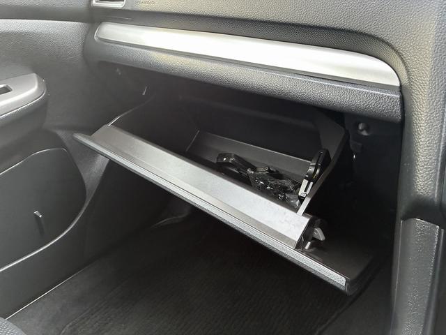 インプレッサスポーツ 1.6i 横滑り防止装置 フルセグTV バックカメラ ETC 電動格納ミラー LED AM CD フロアマット 社外ナビ(26枚目)