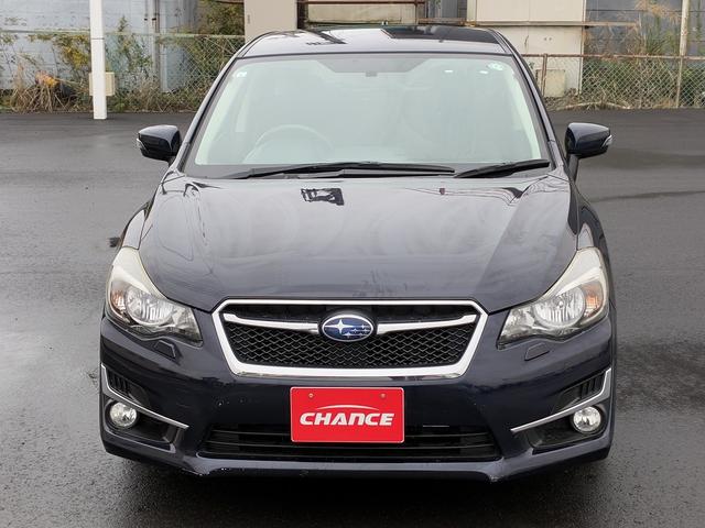 インプレッサスポーツ １．６ｉ－Ｓ　横滑り防止装置　ＥＴＣ　アイドリングストップ　電動格納ミラー　フォグランプ　純正アルミホイール　パーキングスタート　ＵＳＢ　ＣＤ　ＤＶＤ　フロアマット（5枚目）