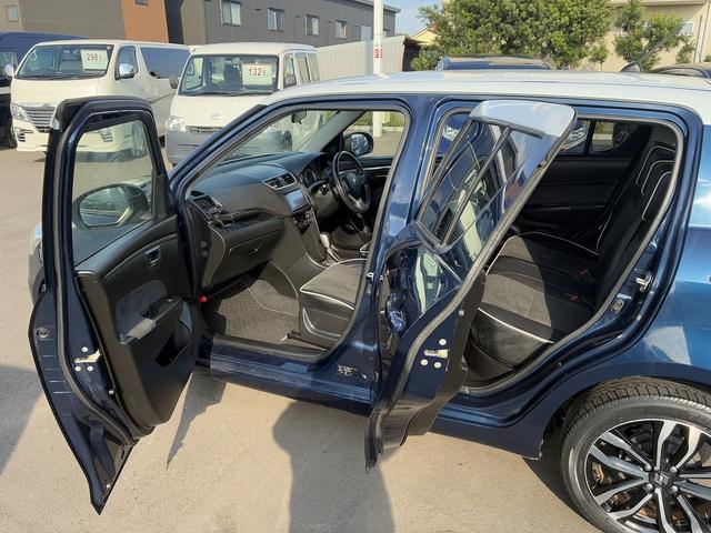 スイフト スタイル 横滑り防止装置 電動格納ミラー BT MTモード 純正アルミホイール シートヒーター ETC パーキングスタート CD DVD フロアマット(12枚目)