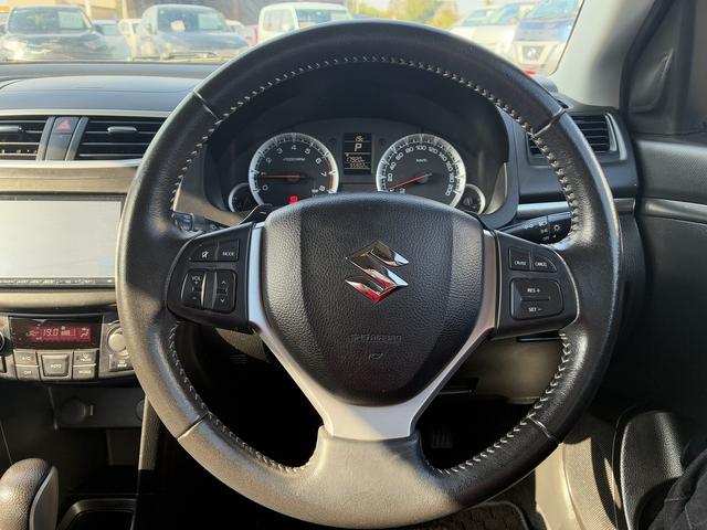 スイフト スタイル 横滑り防止装置 電動格納ミラー BT MTモード 純正アルミホイール シートヒーター ETC パーキングスタート CD DVD フロアマット(30枚目)