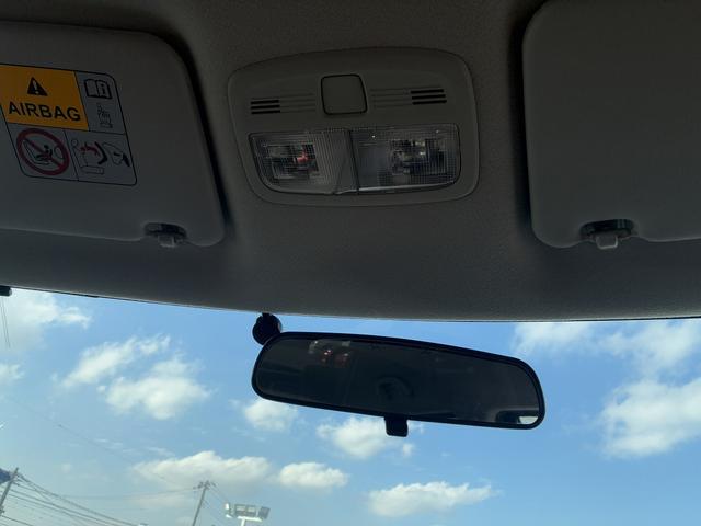 スイフト スタイル 横滑り防止装置 電動格納ミラー BT MTモード 純正アルミホイール シートヒーター ETC パーキングスタート CD DVD フロアマット(42枚目)