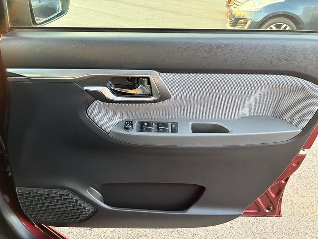 ムーヴ カスタム　Ｘ　サイドエアバック　クルーズコントロール　ＥＴＣ　横滑り防止装置　パーキングスタート　電動格納ミラー　ＬＥＤ　純正アルミホイール　オートライト　フォグランプ　バックカメラ　　ベンチシート（41枚目）