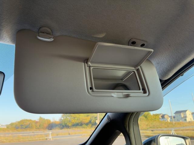 リーフ Ｘ　Ｖセレクション　衝突軽減ブレーキ　ブラインドスポットモニター　純正ナビ　　フルセグＴＶ　ＢＴ　ＵＳＢ　全方位カメラ　クルーズコントロール　シートヒーター　ドライブレコーダー　電動格納ミラー　ＬＥＤ　オートライト（46枚目）