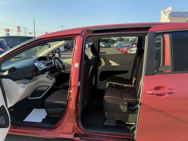 シエンタ Ｇ　社外ナビ　衝突軽減ブレーキ　ＢＴ　Ｂカメラ　ＥＴＣ　両側電動スライドドア　ＬＥＤ　ステアリングスイッチ　クルーズコントロール　レーンアシスト　横滑り防止装置　前席ドラレコ　フォグランプ　オートライト（13枚目）