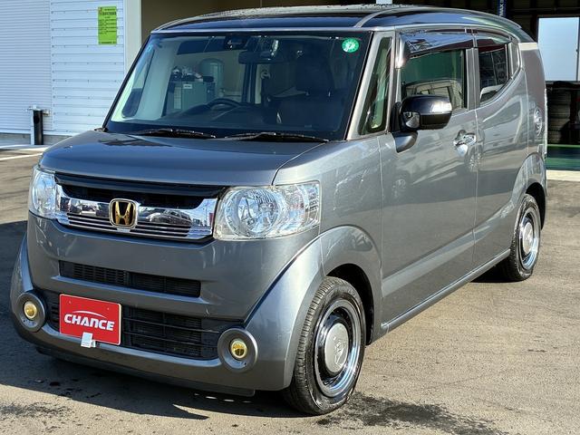 当店でお車をご購入いただき、さらに「有料保証」プランにご加入いただくと、特典としてオイル交換１０回分の無料チケットを差し上げます。