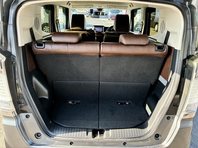 ☆チャンスの魅力１０☆　　お客様に少しでも安くお車を提供するために、チャンスでは店舗看板や、装飾、展示車両用のポップやシールなど、ほとんどの物を自社制作しています！スタッフの手作りの物も多数あります！