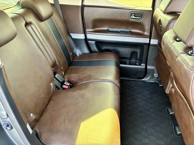 お客様の暮らしに必須なお車を提案し、その後のカーライフを支える。私達はお客様のお役に立ちたい、強い思いで日々仕事をさせて頂いています。おかげさまで１１店舗となりました。これからも努力を続けていきます。