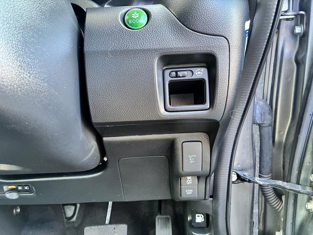 ☆初めて車を買うけど☆　お任せ下さい！神栖２号店には経験豊富なスタッフから若くて元気なスタッフもいます！幅広い年齢層のスタッフがいるからこそ、お客様一人一人に合わせた、確かな提案をさせて頂きます。