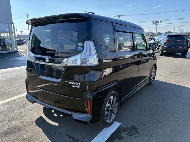 ソリオバンディット ハイブリッドＭＶ　横滑り防止装置　アイドリングストップ　全方位カメラ　ＢＴ　電動格納ミラー　両側スライドドア　ＬＥＤ　フォグランプ　オートライト　純正アルミホイール　パーキングスタート　スマートキー（8枚目）