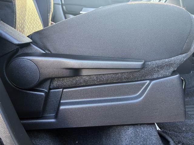 ソリオバンディット ハイブリッドＭＶ　横滑り防止装置　アイドリングストップ　全方位カメラ　ＢＴ　電動格納ミラー　両側スライドドア　ＬＥＤ　フォグランプ　オートライト　純正アルミホイール　パーキングスタート　スマートキー（19枚目）