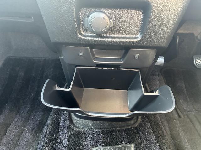 ソリオバンディット ハイブリッドＭＶ　横滑り防止装置　アイドリングストップ　全方位カメラ　ＢＴ　電動格納ミラー　両側スライドドア　ＬＥＤ　フォグランプ　オートライト　純正アルミホイール　パーキングスタート　スマートキー（30枚目）