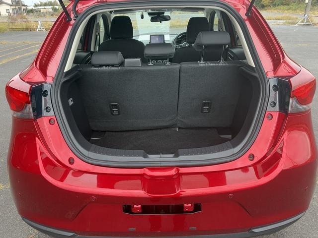 MAZDA2 15S スマートエディション レーンアシスト 純正ナビ フルセグ 全方位カメラ BT USB コーナーセンサー ドライブレコーダー パーキングアシスタント 電動格納ミラー LED オートライト 純正アルミホイール 横滑り防止装置(17枚目)