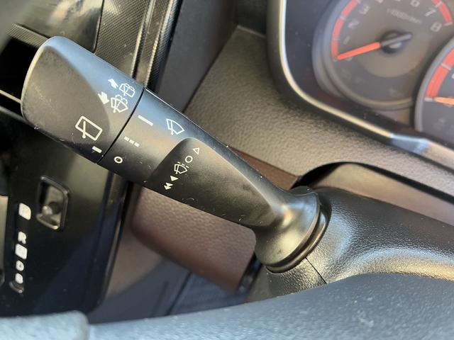 ルーミー Ｇ－Ｔ　衝突軽減ブレーキ　コーナーセンサー　両側スライドドア　ＬＥＤ　クルーズコントロール　ステアリングスイッチ　横滑り防止装置　オートライト　純正アルミ１４インチ　電動格納ミラー　フォグランプ　スマートキー（34枚目）