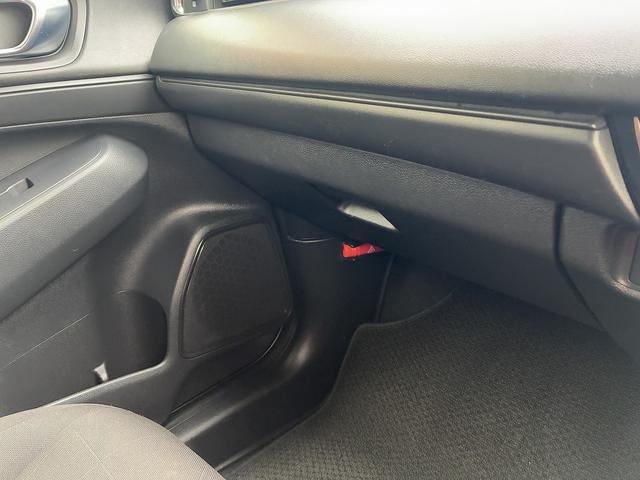 ヴェゼル e:HEV X 社外ナビ バックカメラ BT コーナーセンサー ドライブレコーダー LED フォグランプ オートライト レーンアシスト 横滑り防止装置 USB クルーズコントロール MTモード パーキングアシスト(26枚目)