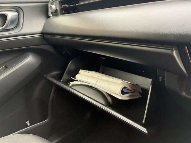 ヴェゼル e:HEV X 社外ナビ バックカメラ BT コーナーセンサー ドライブレコーダー LED フォグランプ オートライト レーンアシスト 横滑り防止装置 USB クルーズコントロール MTモード パーキングアシスト(27枚目)