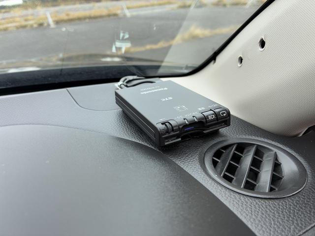 ヴェゼル e:HEV X 社外ナビ バックカメラ BT コーナーセンサー ドライブレコーダー LED フォグランプ オートライト レーンアシスト 横滑り防止装置 USB クルーズコントロール MTモード パーキングアシスト(40枚目)