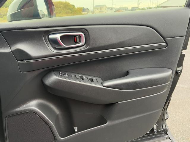 ヴェゼル e:HEV X 社外ナビ バックカメラ BT コーナーセンサー ドライブレコーダー LED フォグランプ オートライト レーンアシスト 横滑り防止装置 USB クルーズコントロール MTモード パーキングアシスト(41枚目)