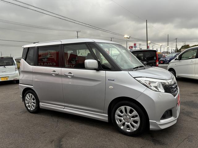 ソリオ ハイブリッドＭＸ　レンタアップ　ＳＤナビ　衝突軽減ブレーキ　バックカメラ　ＥＴＣ　ＢＴ　コーナーセンサー　クルーズコントロール　レーンアシスト　横滑り防止装置　片側電動スライドドア　パーキングアシスト　純正アルミ１５（7枚目）