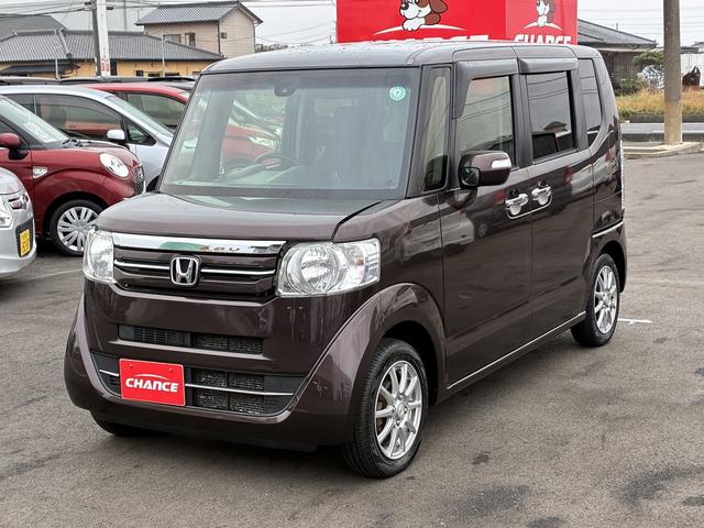 Ｎ－ＢＯＸ Ｇ・Ｌパッケージ　横滑り防止装置　アイドリングストップ　純正ナビ　バックカメラ　ＵＳＢ　ＥＴＣ　電動格納ミラー　片側電動スライドドア　ベンチシート　社外アルミホイール　フロアマット（4枚目）