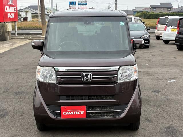 Ｎ－ＢＯＸ Ｇ・Ｌパッケージ　横滑り防止装置　アイドリングストップ　純正ナビ　バックカメラ　ＵＳＢ　ＥＴＣ　電動格納ミラー　片側電動スライドドア　ベンチシート　社外アルミホイール　フロアマット（5枚目）