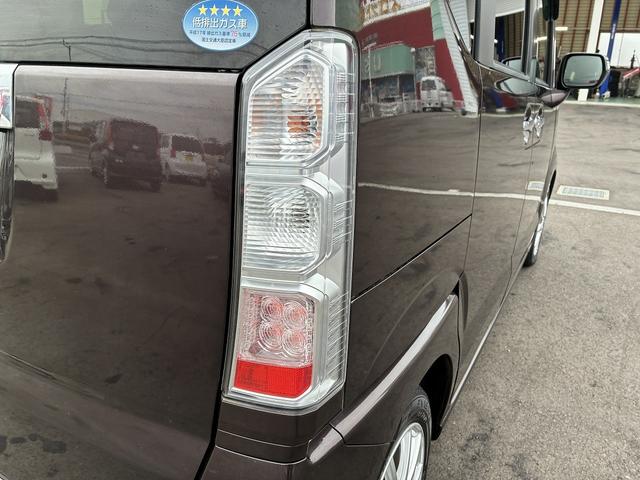 Ｎ－ＢＯＸ Ｇ・Ｌパッケージ　横滑り防止装置　アイドリングストップ　純正ナビ　バックカメラ　ＵＳＢ　ＥＴＣ　電動格納ミラー　片側電動スライドドア　ベンチシート　社外アルミホイール　フロアマット（51枚目）