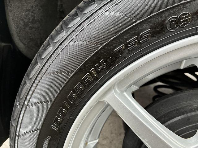 Ｎ－ＢＯＸ Ｇ・Ｌパッケージ　横滑り防止装置　アイドリングストップ　純正ナビ　バックカメラ　ＵＳＢ　ＥＴＣ　電動格納ミラー　片側電動スライドドア　ベンチシート　社外アルミホイール　フロアマット（53枚目）