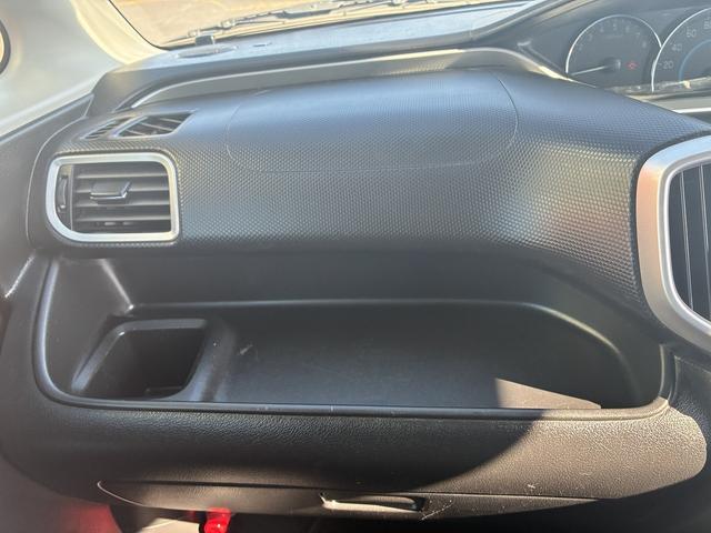 ソリオ ハイブリッドMZ SDナビ フルセグTV 衝突軽減ブレーキ ETC 両側電動スライドドア 後席モニター ドラレコ レーンアシスト ステアリングスイッチ クルーズコントロール フォグランプ オートライト サイドエアバッグ(24枚目)