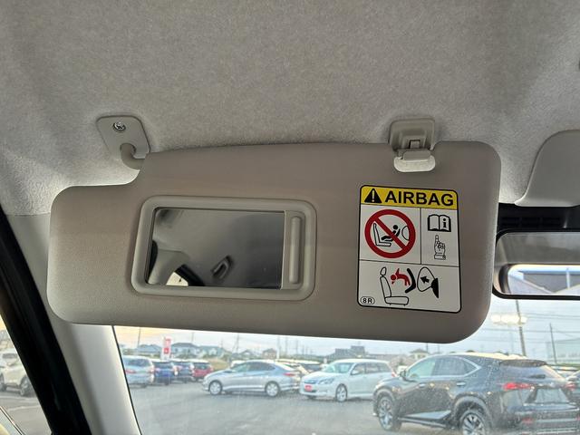 お客様の暮らしに必須なお車を提案し、その後のカーライフを支える。私達はお客様のお役に立ちたい、強い思いで日々仕事をさせて頂いています。おかげさまで１１店舗となりました。これからも努力を続けていきます。