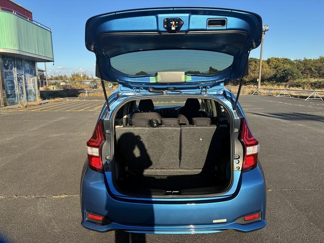 ノート Ｘ　レンタアップ　純正ナビ　衝突軽減ブレーキ　Ｂｌｕｅｔｏｏｔｈ　ＥＴＣ　レーンアシスト　ステアリングスイッチ　ＡＵＸ　電動格納ミラー　オートライト　アイドリングストップ　スマートキー　フロアマット（14枚目）